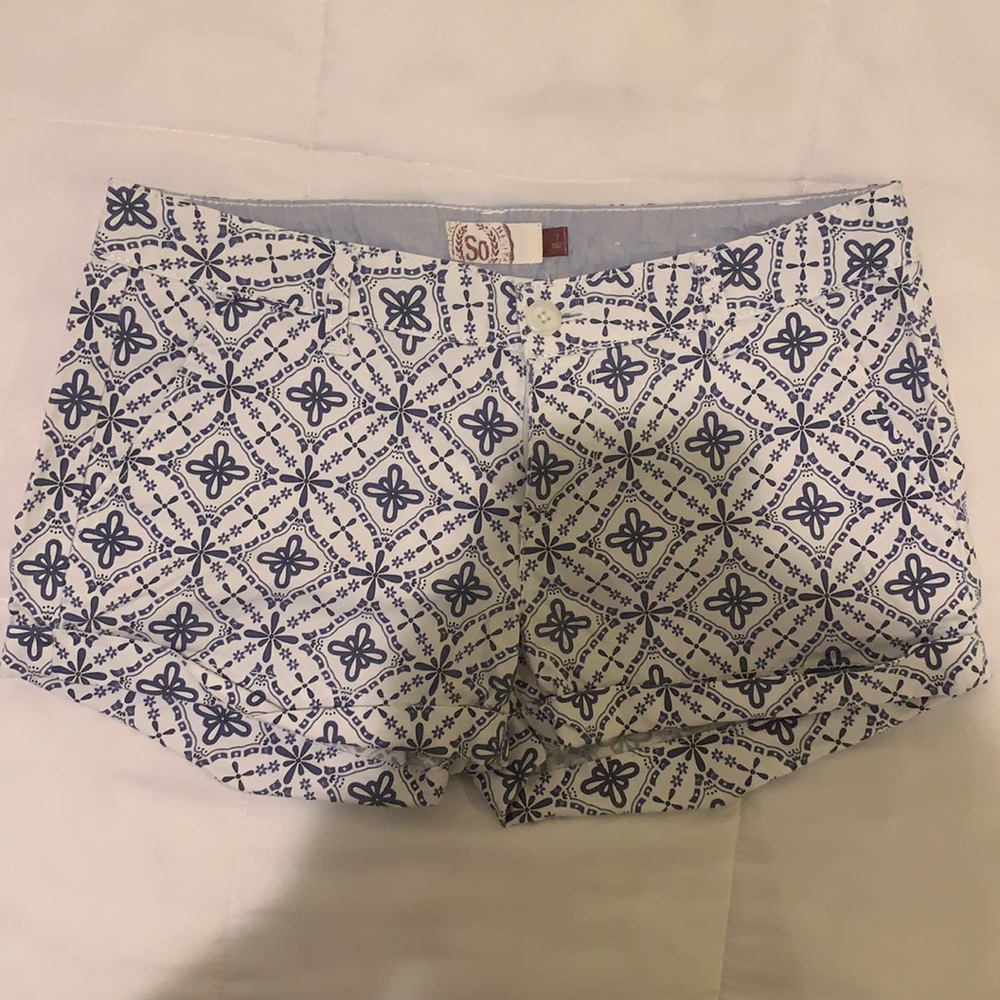 navy and white patterned shorts